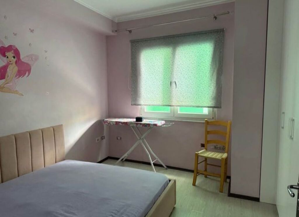 Apartament Me Qera 2+1 Tek Komuna e Parisit (ID B2201959) Tirane