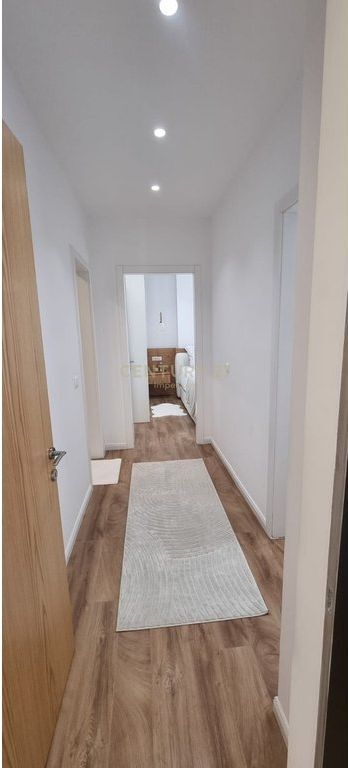 Apartament 2+1+post parkimi me qira prane Ures se Nisharakut! IMP143072