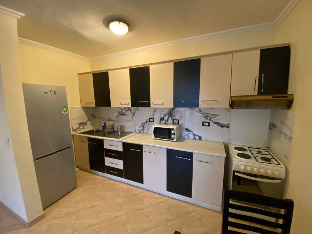 JEPET ME QERA APARTAMENT 2+1 TEK PROKURORIA, RRUGA E DURRESIT