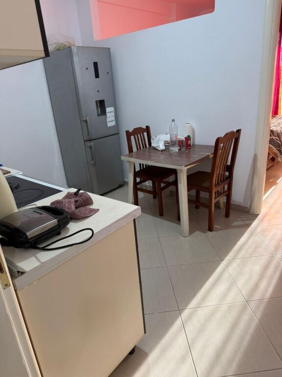 Apartament me qira 1+1 në Astir!