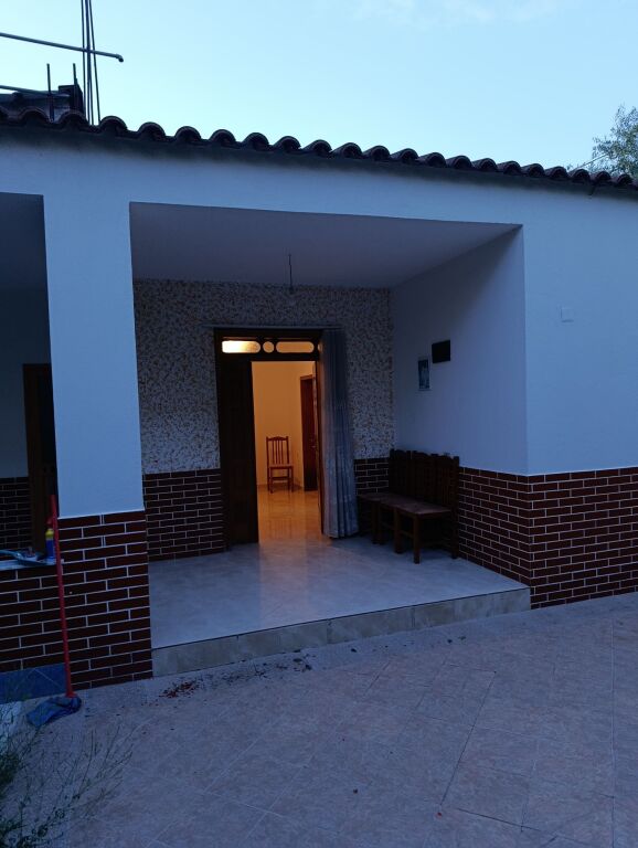 Qera | Shtëpi private 2 + 1 + P | Rruga Ramë Sadria | 400 €/muaj