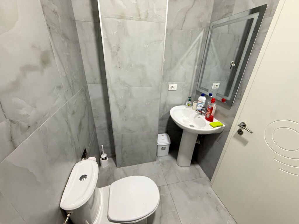 Appartamento in affitto 1+1 a Selvia (ID B2101754) Tirana.