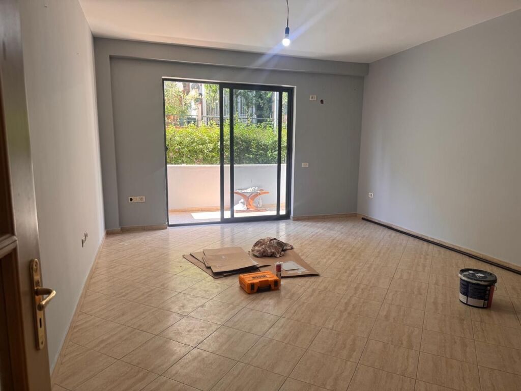 Apartament 2+1+2 per qera Bosh Tek Kodra e Diellit !