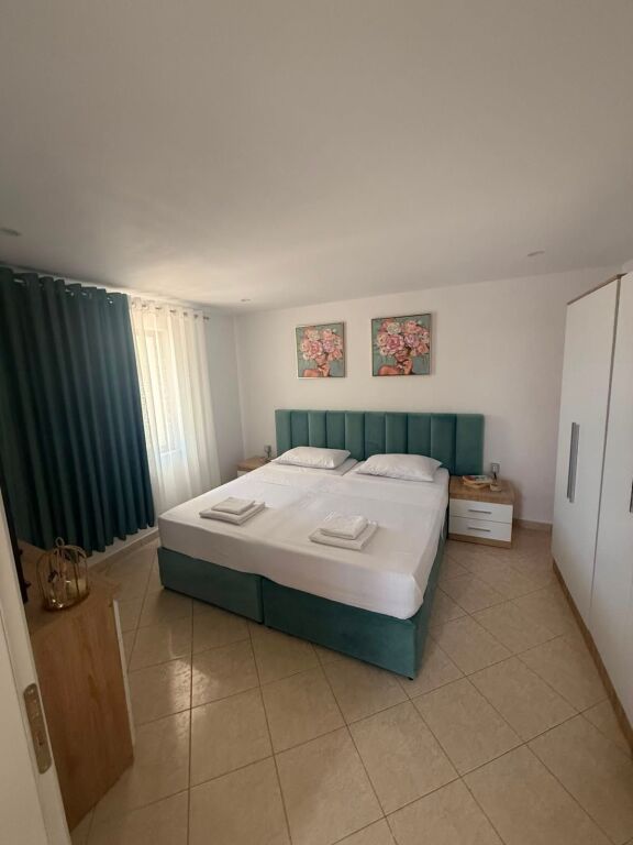 Qera | Apartament 1 + 1 | Qendra Shëndetësore Qytet Studenti | 490 €/muaj