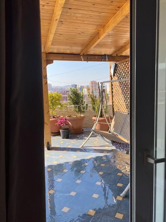 Shitet apartament 4+1 pranë Delijorgji Complex, buzë Bulevardi Bajram Curri.