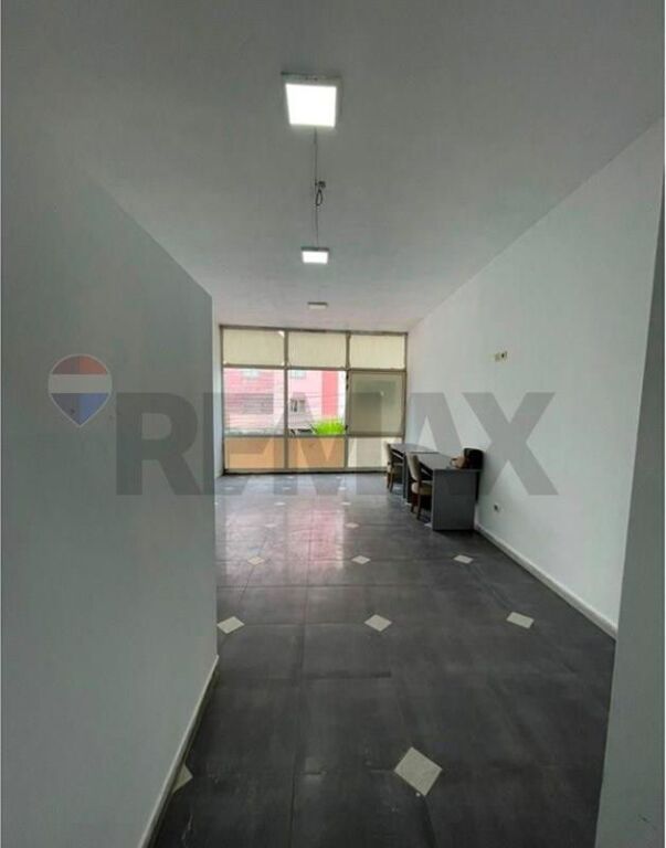 BUSINESS PREMISES FOR RENT - 2 PALMAT ASTIR