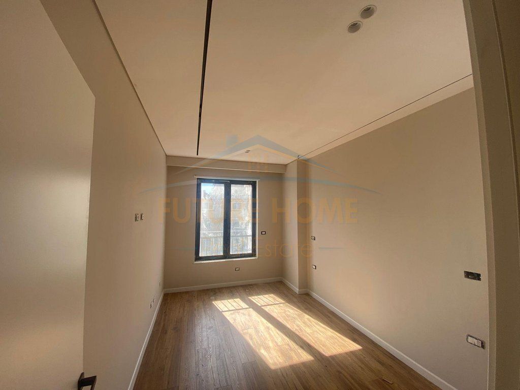 For sale, Apartment 2+1+2, Karl Gega Street. OPP70373