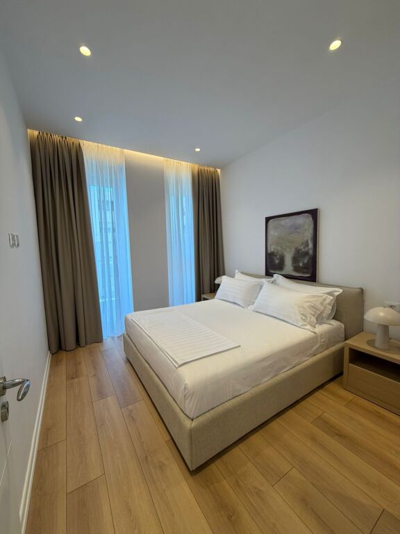 Tirane Paris Commune, apartment for rent 1+1+Wardrobe + Balcony 6th Floor, 70 m² 105,000 € (Parking included in the price)
