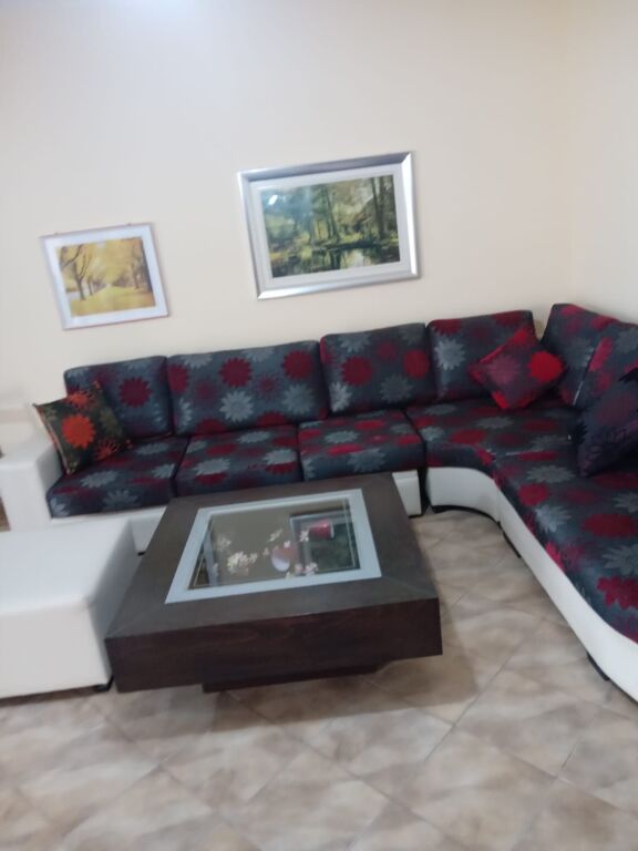 🏡APPARTAMENTO 2+1 IN AFFITTO A LUNGO TERMINE – RIVIERA, VLORA‼️