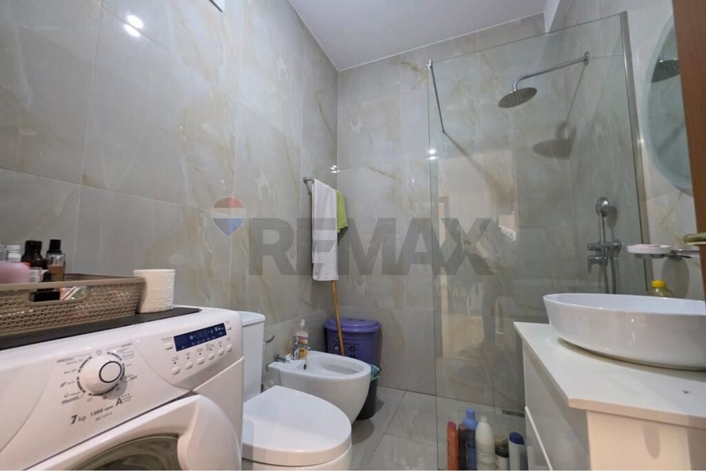 Apartament - Për Shitje - Bulevardi Kashar, Tiranë