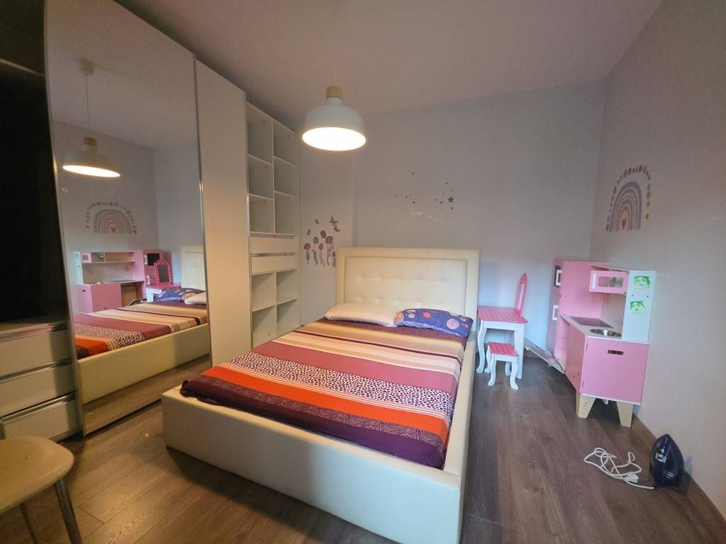 Lago di Tirana - Appartamento in affitto 3+1+2 + Posto auto vicino a Nobis!