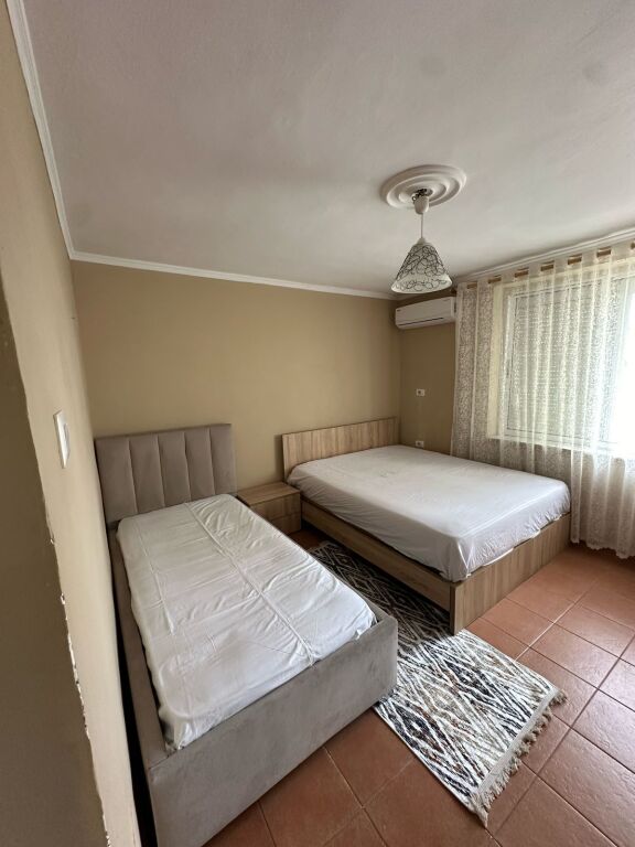 Jepet me qira apartament 2+1