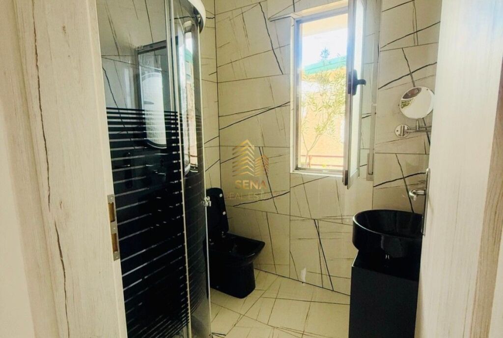 Qira, Apartament 2+1+3blk, Liqeni Thate, 1200 Euro/Muaj