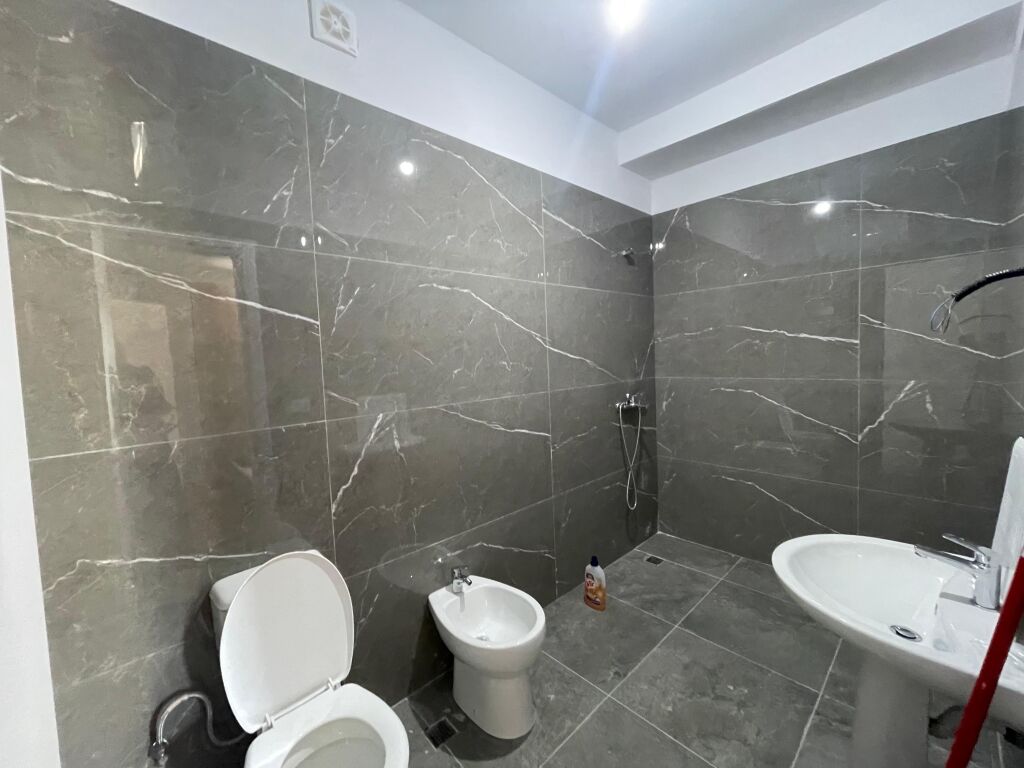 Apartment 2+1 for rent United School !