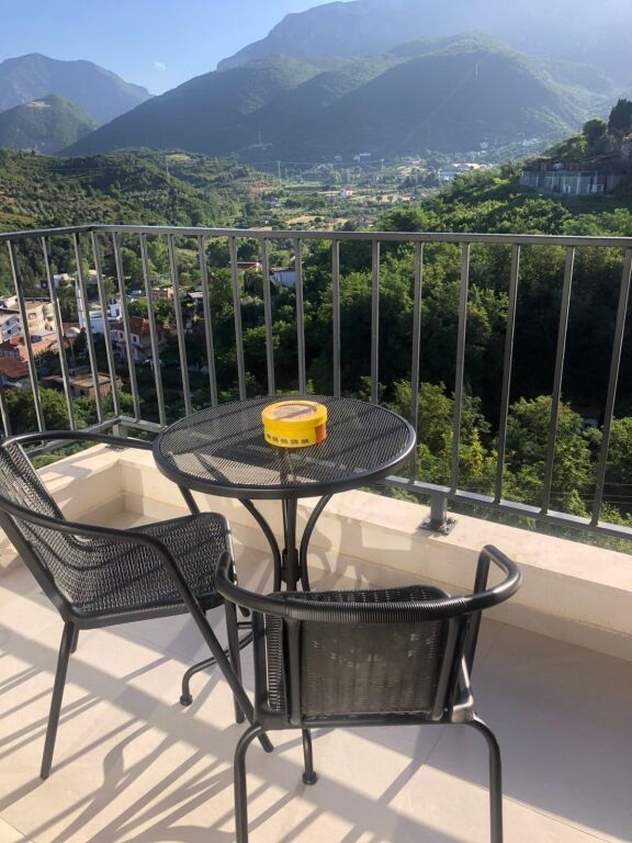 Shitet apartament 1+1 ne Fresk tek 2 Luanet