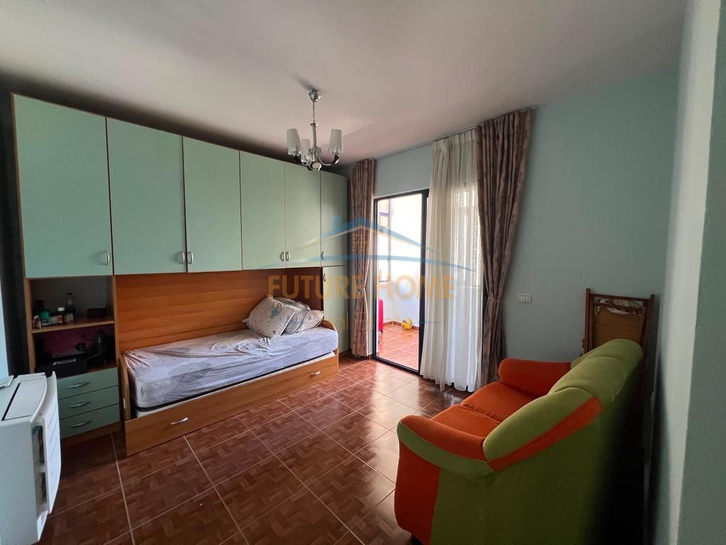 Shitet, Apartament 2+1, Prane Kompleksit Delijorgji, Tiranë.