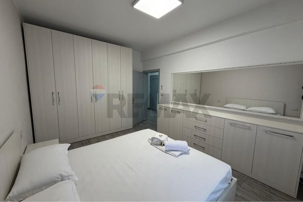 Apartament - Për Qira - Bulevardi Epidamn, Durrës