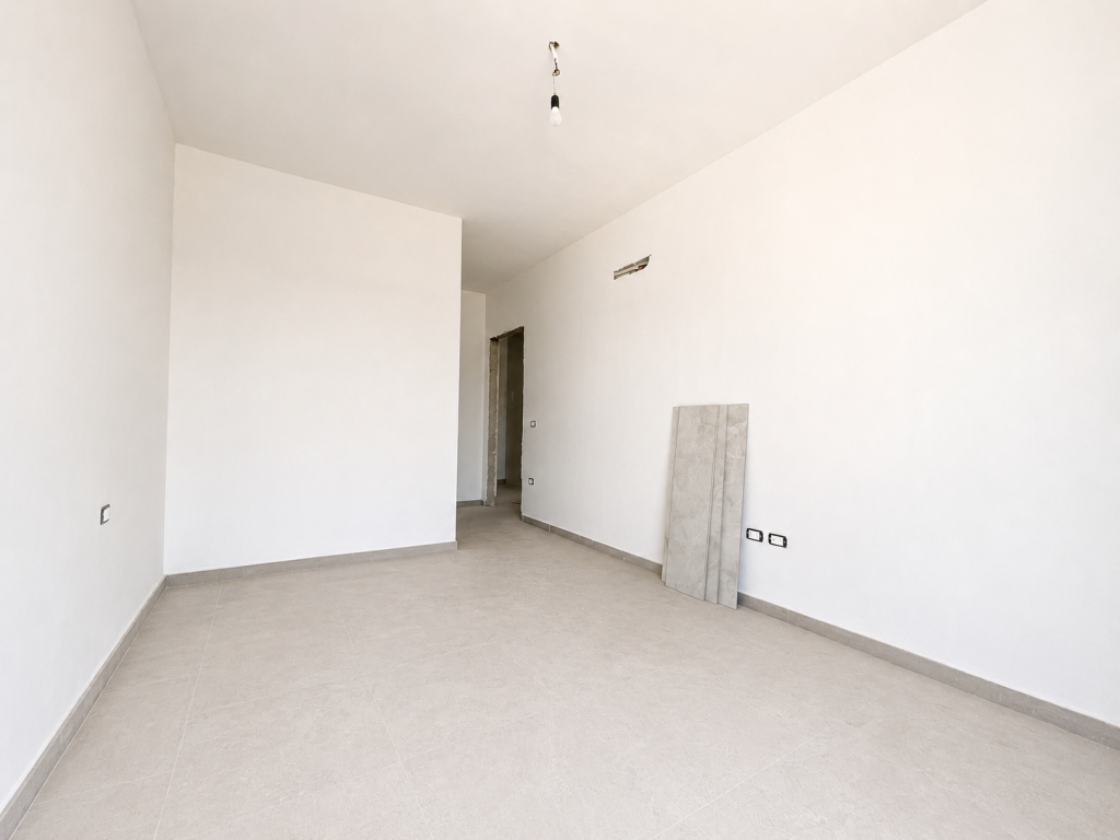 Shitet Apartament 2+1 ne katin e 7 tek Aura