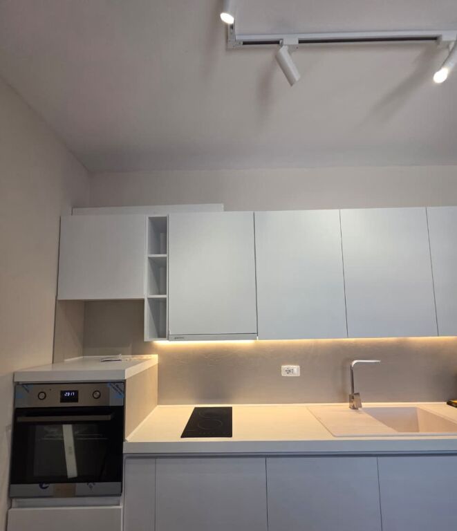 Affitto | Apartament 1 + 1 | Rruga 5 Maji | 530 €/mese