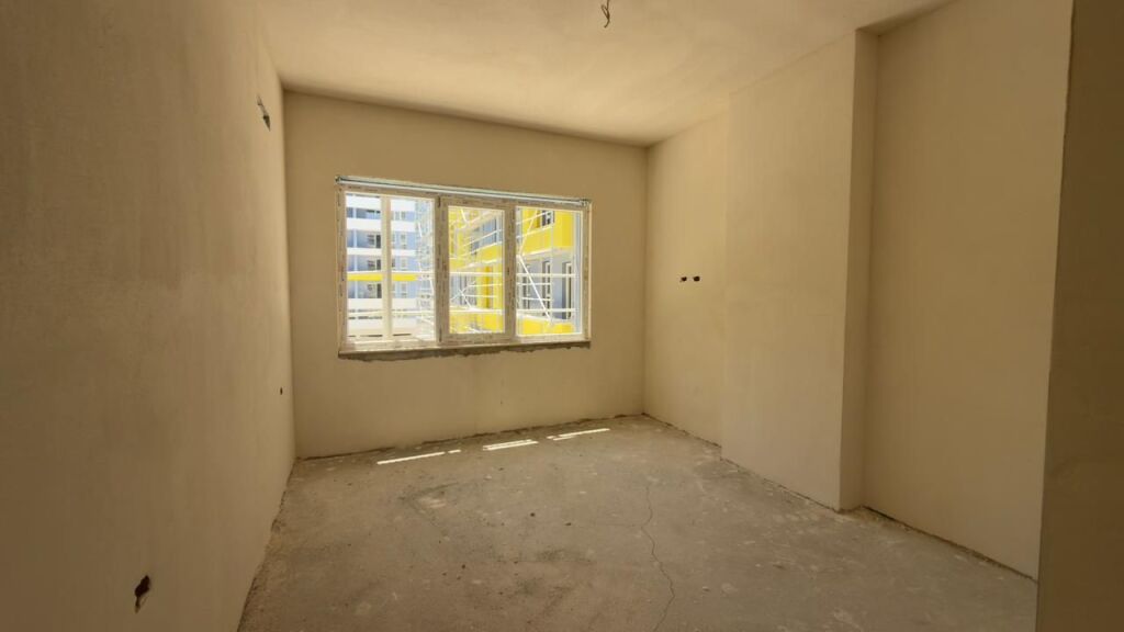 Shitet, Apartament 1+1+ ballkon , ”Univers City ”, Tiranë.