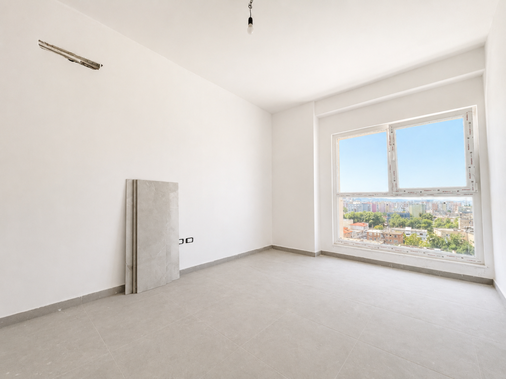 Shitet Apartament 2+1 ne katin e 7 tek Aura
