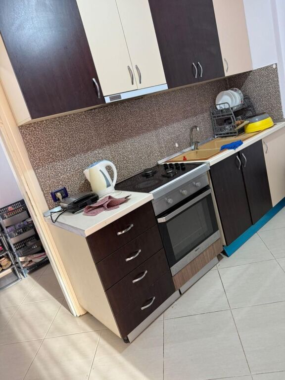 Apartament me qira 1+1 në Astir!