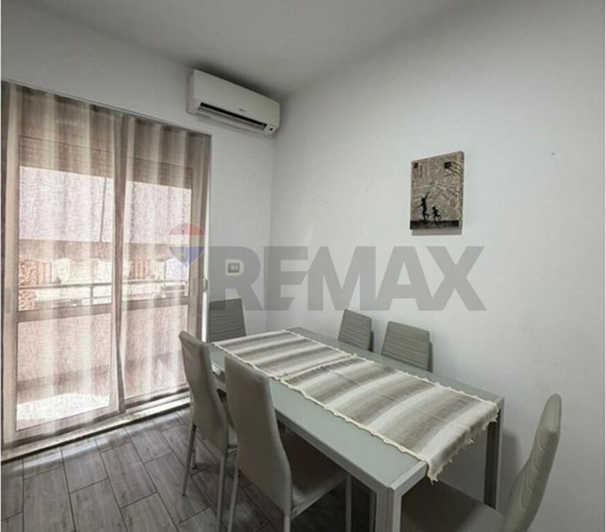 Apartament - Për Qira - Bulevardi Epidamn, Durrës