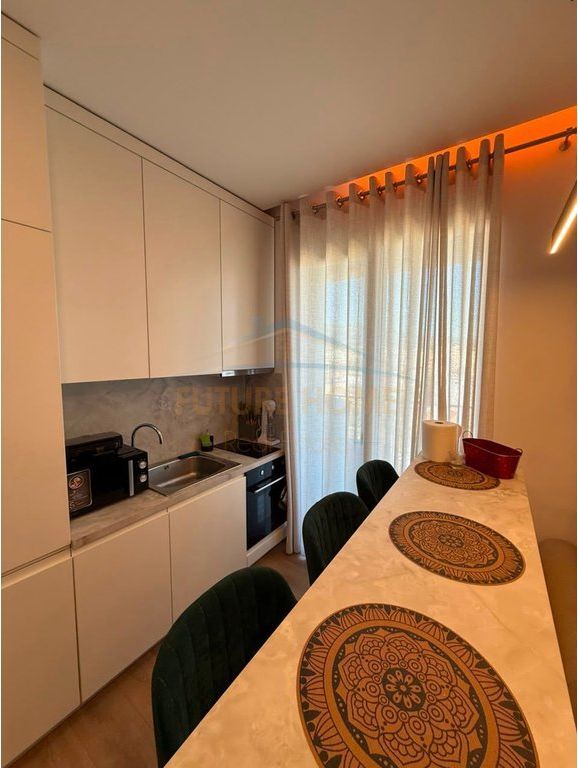 Affitto, Appartamento 1+1, White Cloud Residence, Comune di Parigi.