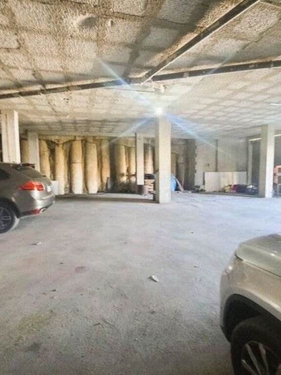 🏢 Locale Commerciale in Affitto – Selitë