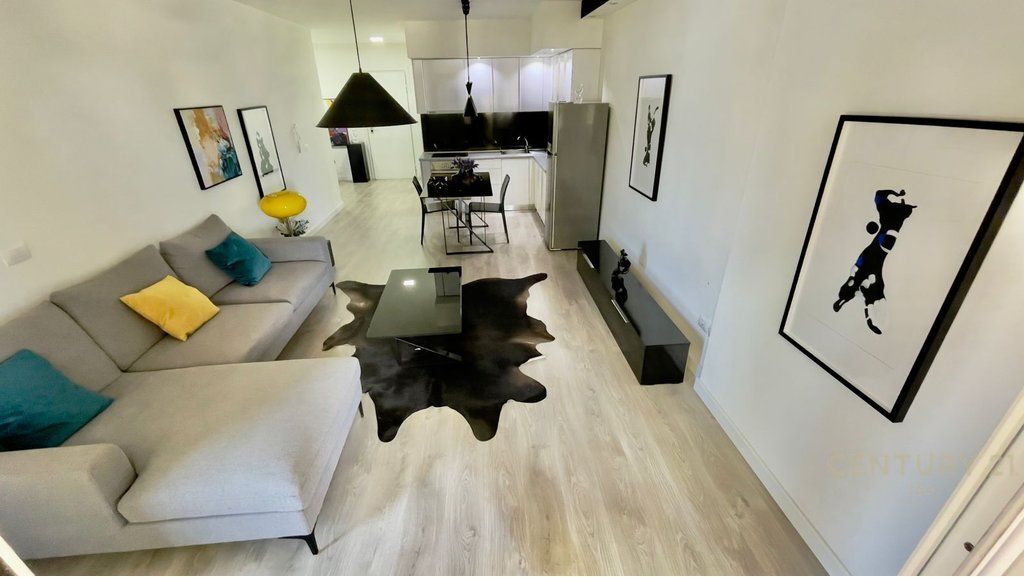 Jepet me qira apartament modern 1+1 në Rrugën e Kavajës.