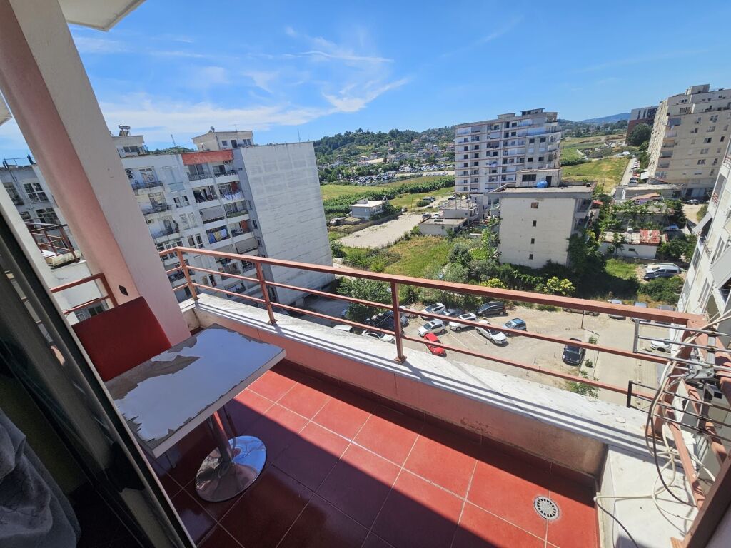 Apartament 2+1+2 me Qira në Astir!