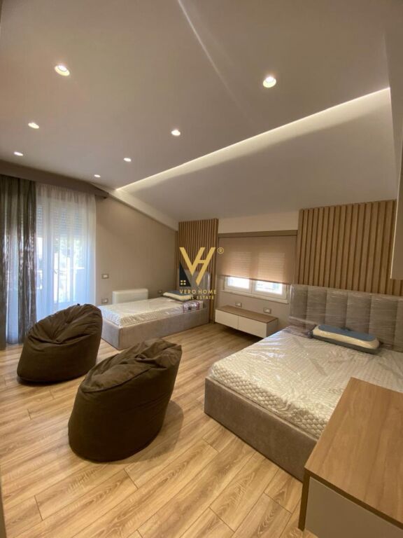 SHITET APARTAMENT 3+1+VERANDE TE REZ.PLATEA, FRESK 360.000 EURO