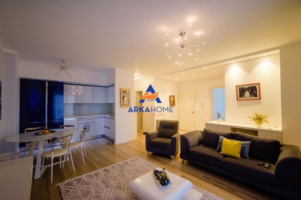 JEPET ME QIRA APARTAMENT MODERN 2+1+2 BALLKONE "RRUGA VLLAZËN HUTA, PRANË MINISTRISË SË JASHTME" 900 EURO