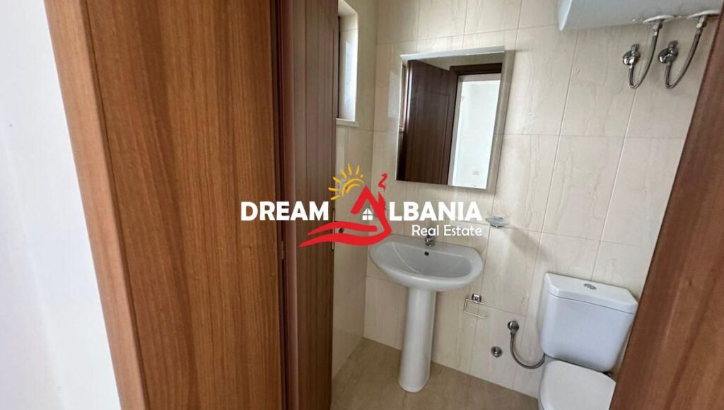 Jepet me qera Vile 3 kateshe tek Vilat Gjermane prane rruges se Elbasanit (ID 4251286)