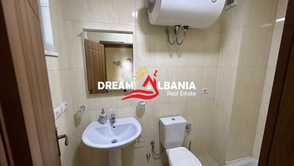 Jepet me qera Vile 3 kateshe tek Vilat Gjermane prane rruges se Elbasanit (ID 4251286)