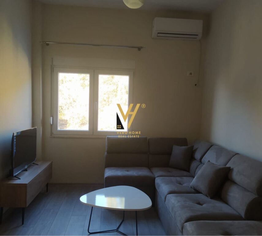 JEPET APARTAMENT 1+1 ME QERA NE SHKOZE 350 EURO
