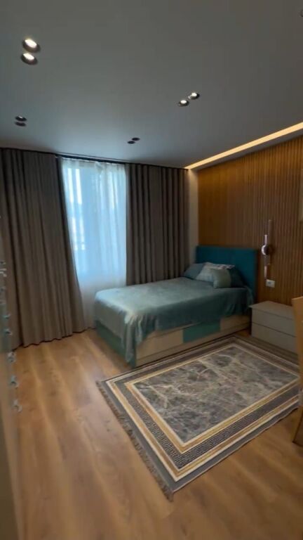 apartament 3+1+2 per qera, ne zonen e Myslym Shyrit.