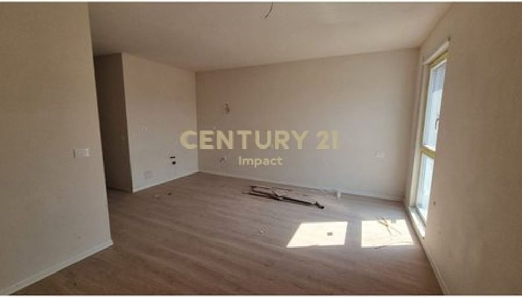 Studio for sale in Xhamllik - 88,000€ !!!