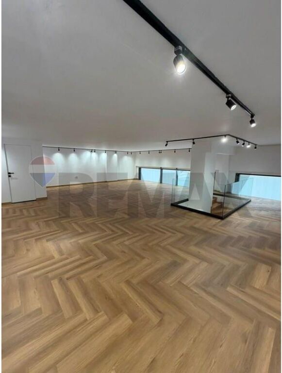 Ambient Duplex me qira te Kompleksi Delijorgji
