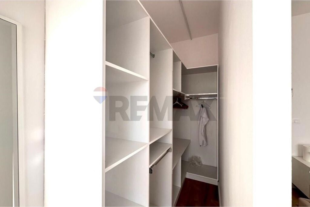 Apartament - Për Shitje - Rruga Dritan Hoxha, Tiranë