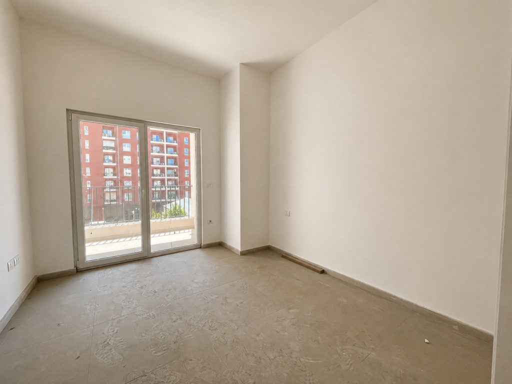 Shitet Apartament 2+1 Kati i 2, Aura