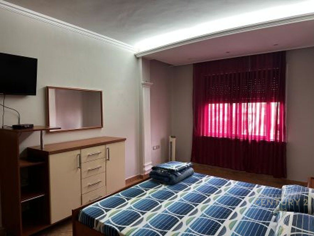 Shitet apartament 2+1+2 Tualete + Depo tek Vasil Shanto! IRG143187