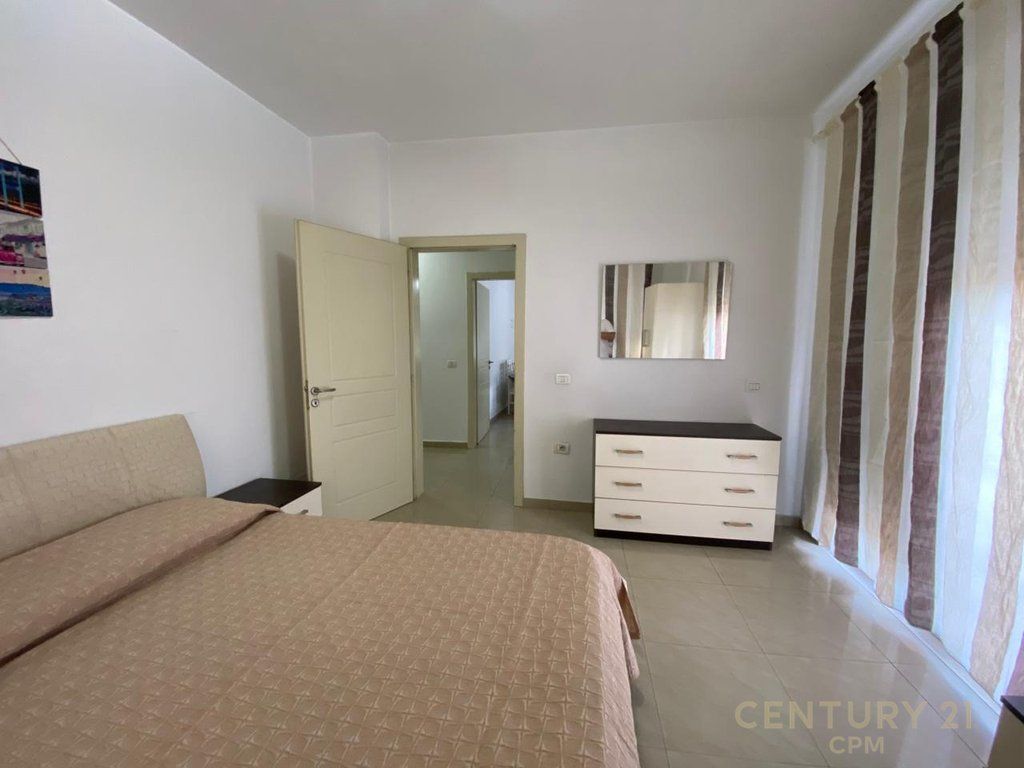 NE ZONEN E 5 MAJIT JAPIM ME QIRA APARTAMENT 2+1 ,RRUGA BESA bot143166