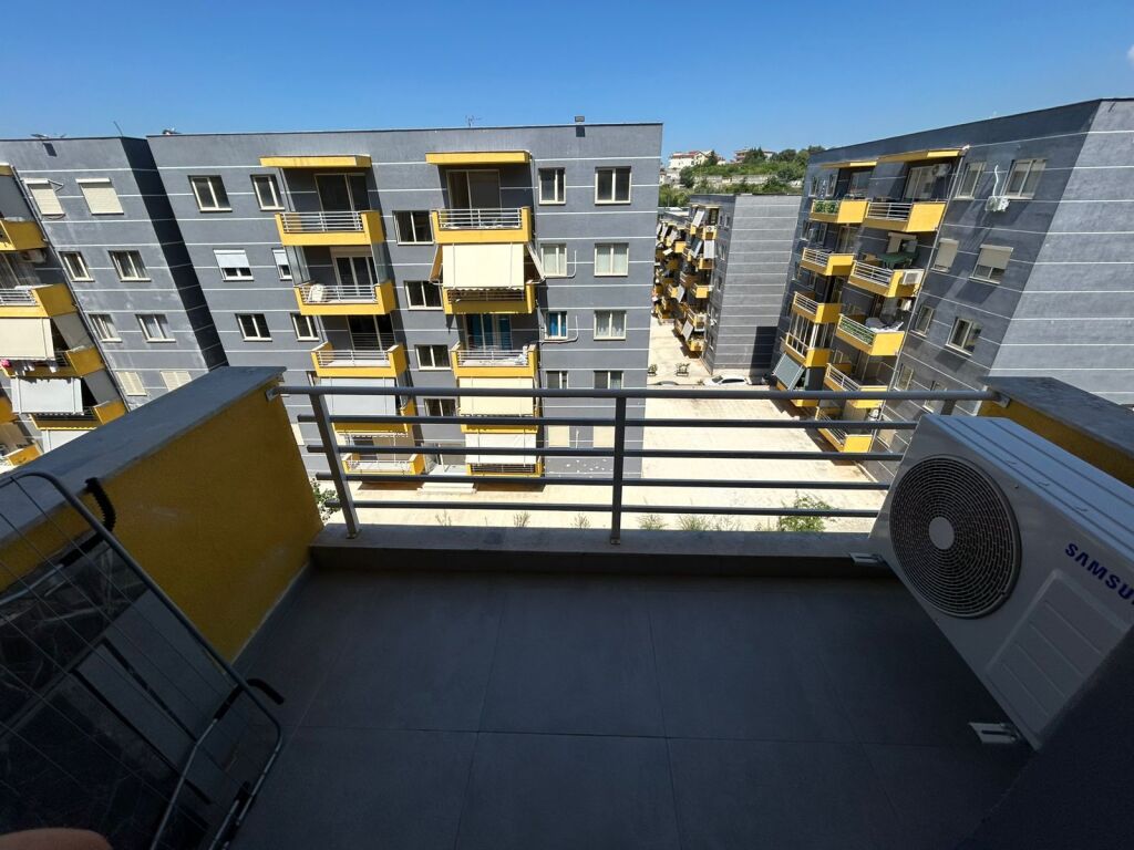 Affitto, Appartamento 1+1 Complesso Tom Doshi, Shkoze