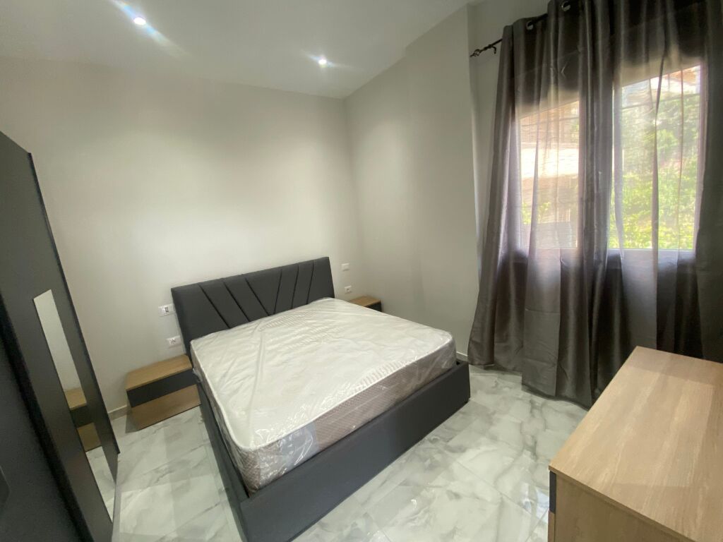 Apartament 1+1+ parkim per qera Kodra e Priftit !