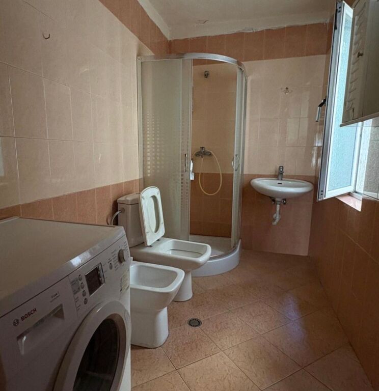 Apartament me qera 2+1 Shkolla e Baletit