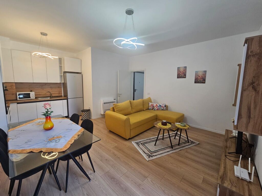 Apartament 1+1 per qera ne Astir!