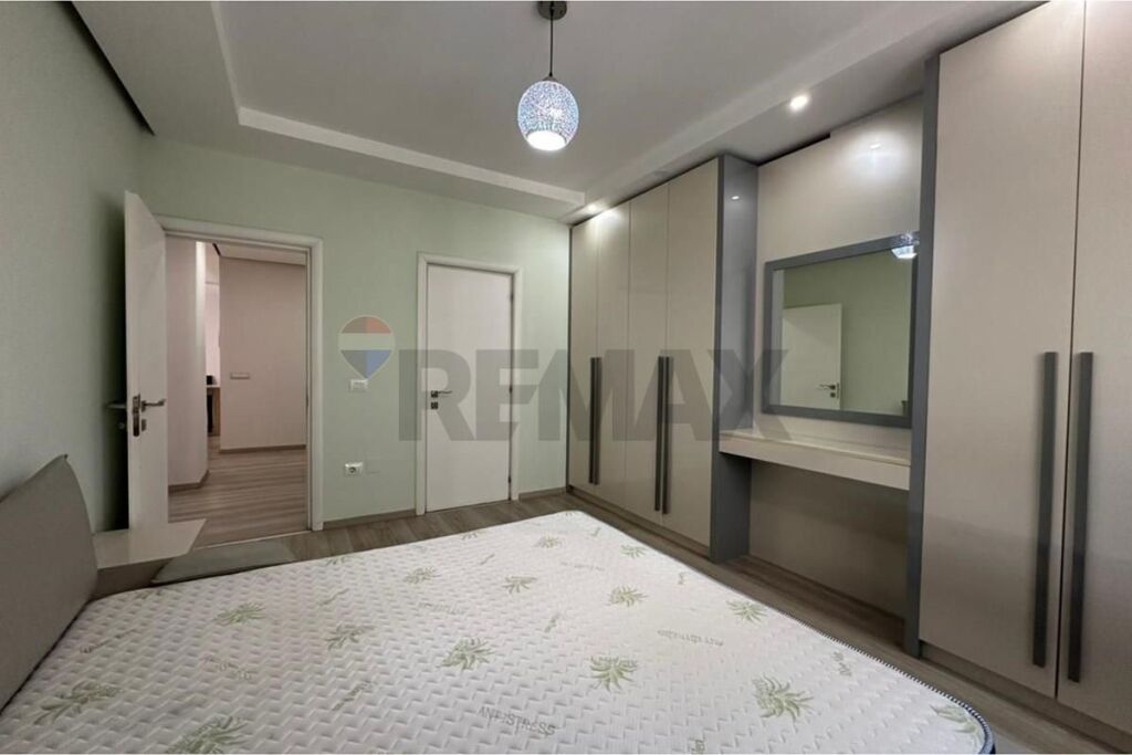 Apartament 3+1+2 Per Qira Ne Bllok