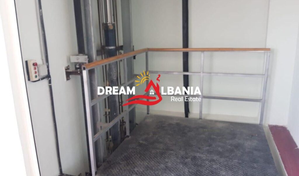 Building – Modern Warehouses for Sale on the Tirana Durres Highway Kilometer 35, Xhafzotaj (ID 4181034)