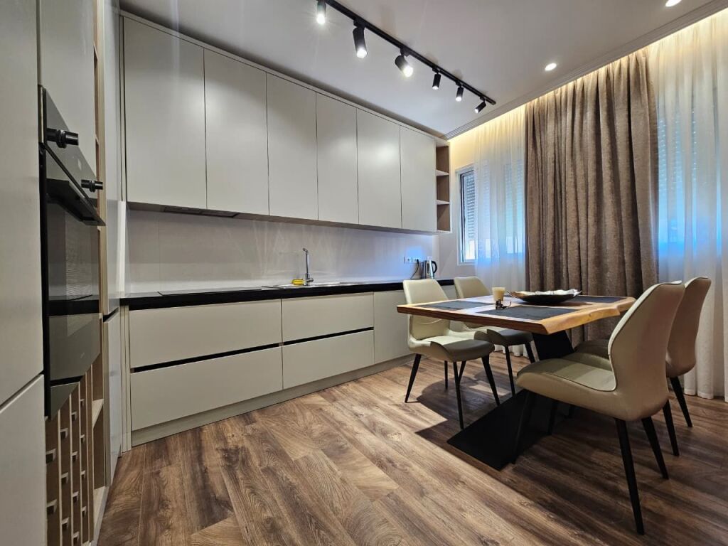 Apartament 1+1 ne shitje Pazari i Ri